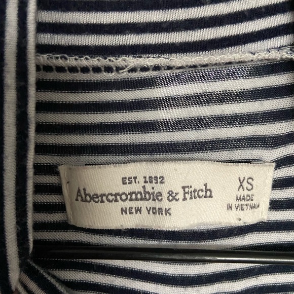 Xs Abercrombie & Fitch Striped Turtleneck Sweater - Picture 4 of 5